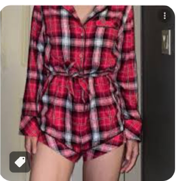 A Nice Gift 🎁 Victoria Secret Sleepwear. 2 Left. Medium Only - Picture 2 of 7